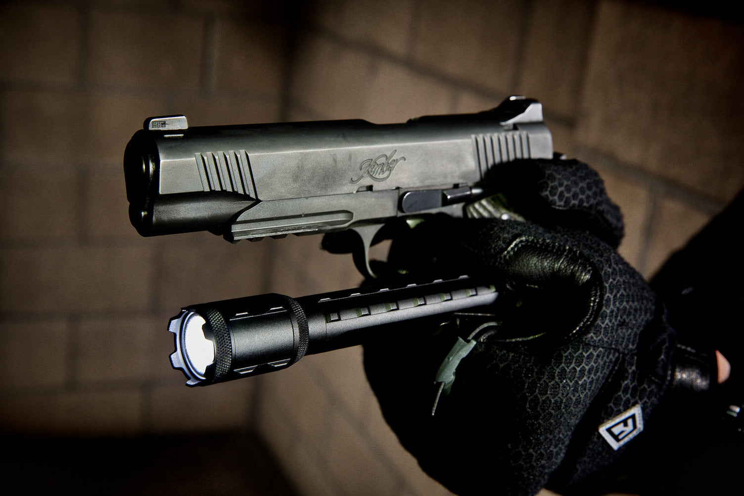 MEDIUM DUTY LIGHT