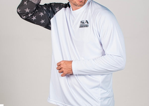 PERFORMANCE LONG SLEEVE SHIRT W/ MESH | B/O 1 SLEEVE-AMERICAN FLAG