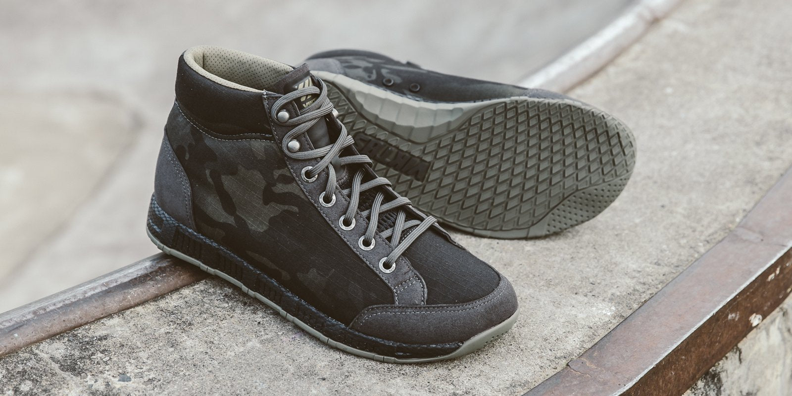 OVERBEACH SHOE - MULTICAM BLACK